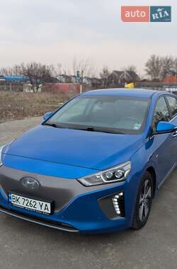 Хэтчбек Hyundai Ioniq 2017 в 
