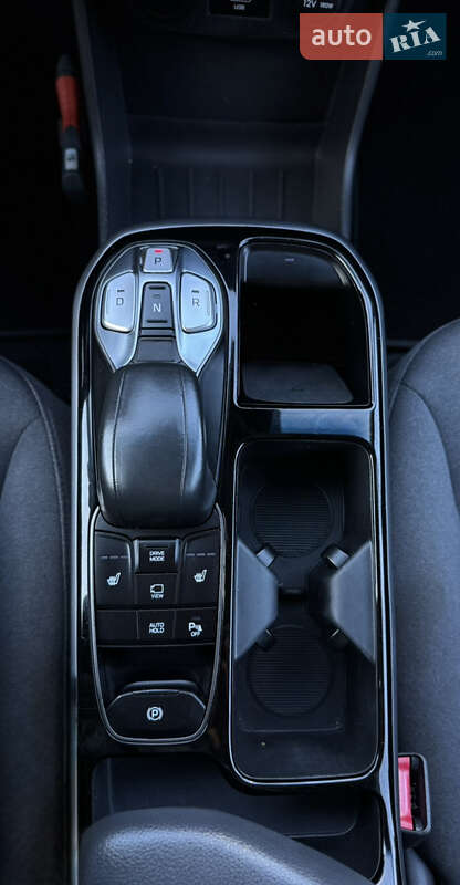 Хэтчбек Hyundai Ioniq 2019 в Киеве