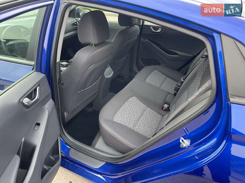 Хэтчбек Hyundai Ioniq 2018 в Ровно