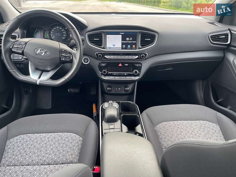 Хэтчбек Hyundai Ioniq 2018 в Ровно