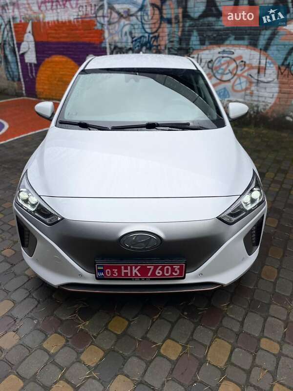 Хэтчбек Hyundai Ioniq 2018 в Луцке фото 5 Хэтчбек Hyundai Ioniq 2018 в Луцке