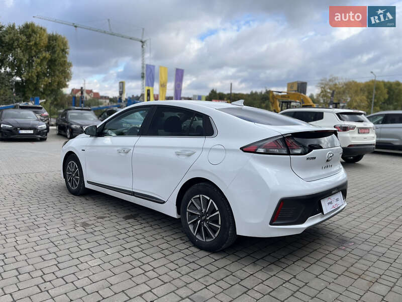 Лифтбек Hyundai Ioniq 2020 в Львове