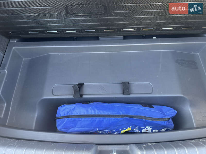 Лифтбек Hyundai Ioniq 2020 в Умани