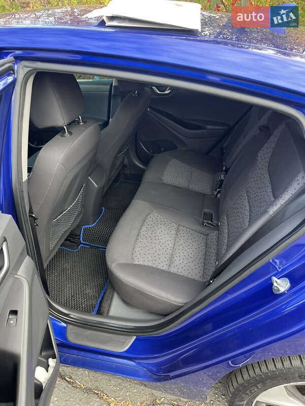 Хэтчбек Hyundai Ioniq 2019 в Полтаве