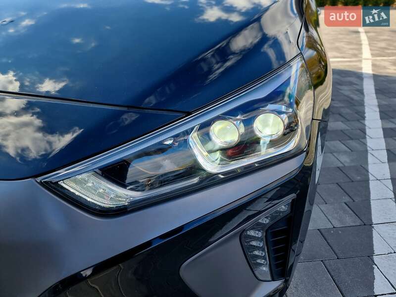 Хэтчбек Hyundai Ioniq 2018 в Виннице