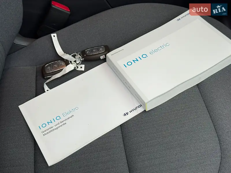 Лифтбек Hyundai Ioniq 2021 в Луцке документ