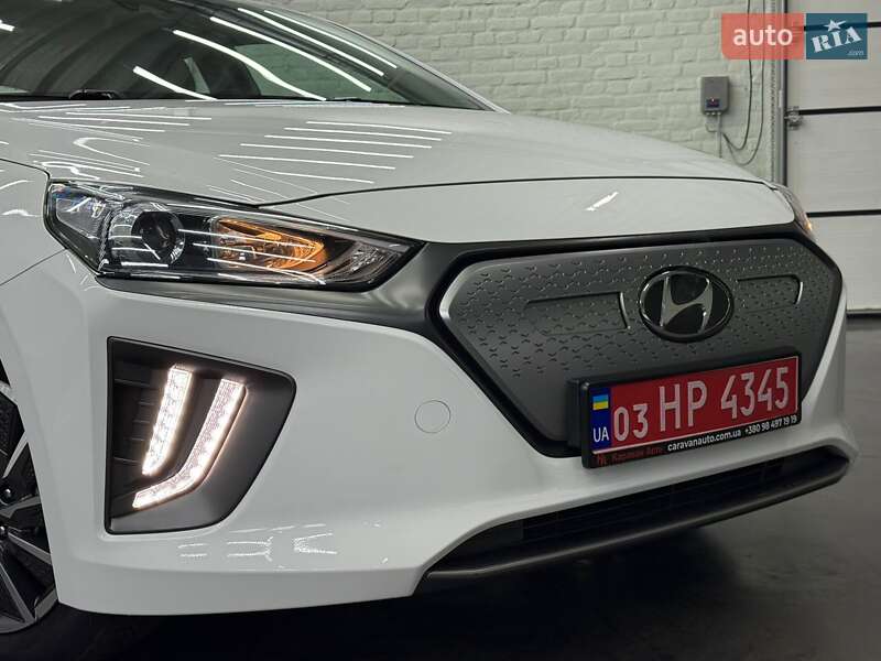 Лифтбек Hyundai Ioniq 2021 в Луцке