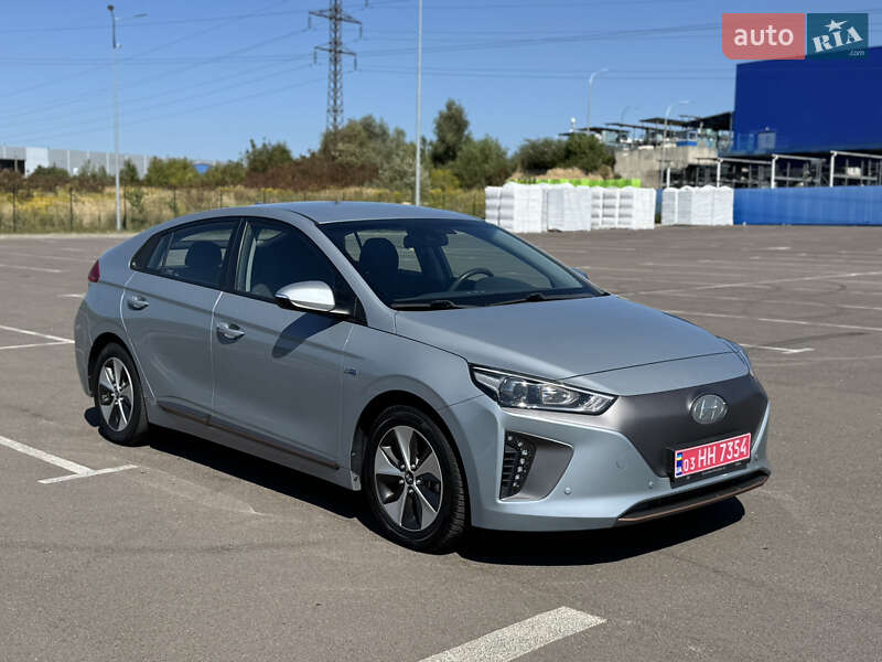 Хетчбек Hyundai Ioniq 2016 в Рівному