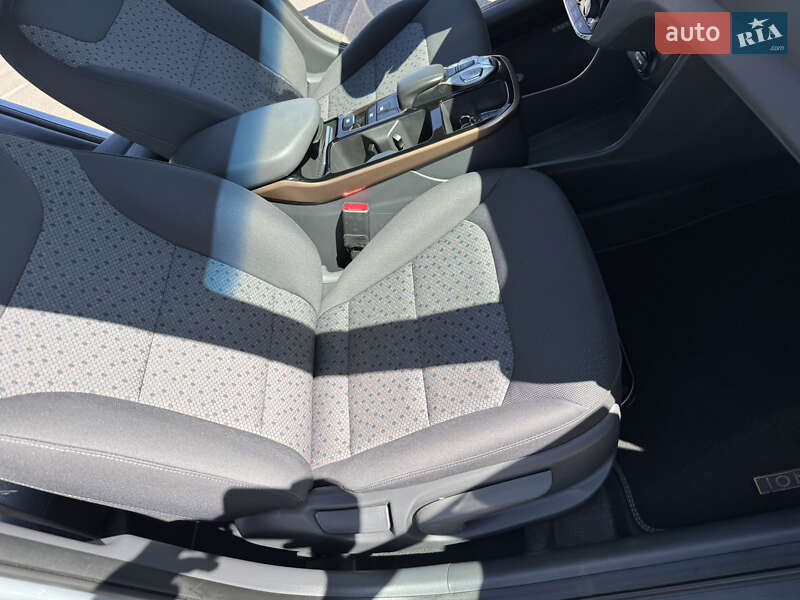 Хетчбек Hyundai Ioniq 2016 в Рівному