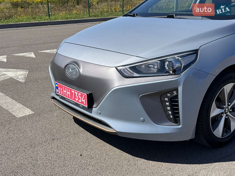 Хетчбек Hyundai Ioniq 2016 в Рівному