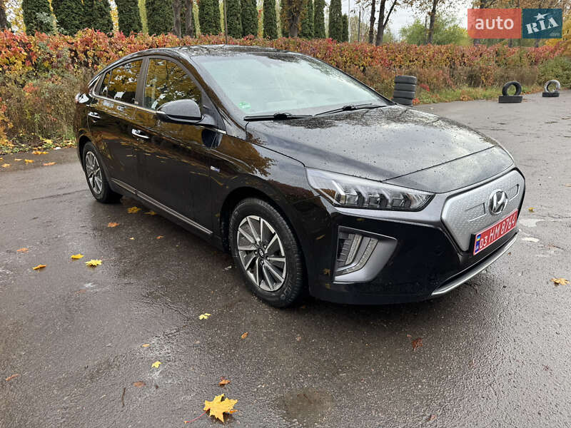 Лифтбек Hyundai Ioniq 2020 в Луцке
