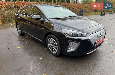 Лифтбек Hyundai Ioniq 2020 в 