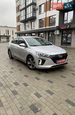 Хэтчбек Hyundai Ioniq 2018 в Ровно Хэтчбек Hyundai Ioniq 2018 в Ровно