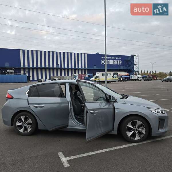 Хэтчбек Hyundai Ioniq 2017 в Ровно фото 7 Хэтчбек Hyundai Ioniq 2017 в Ровно