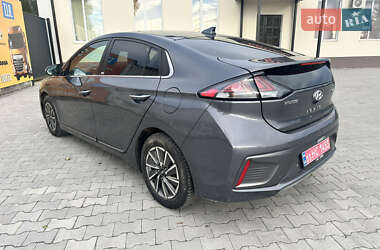 Лифтбек Hyundai Ioniq 2020 в 