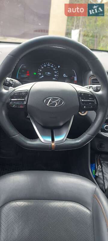Хетчбек Hyundai Ioniq 2016 в Хмельницькому