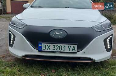 Хэтчбек Hyundai Ioniq 2016 в 