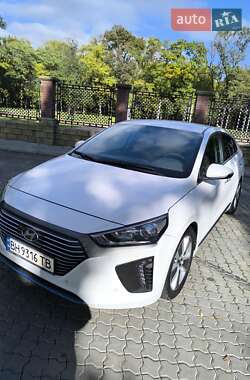 Hyundai Ioniq 2017 Hyundai Ioniq 2017
