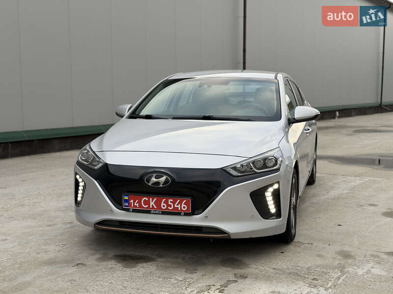 Хэтчбек Hyundai Ioniq 2018 в Виннице фото 2 Хэтчбек Hyundai Ioniq 2018 в Виннице