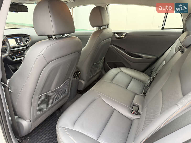 Хэтчбек Hyundai Ioniq 2018 в Виннице фото 16 Хэтчбек Hyundai Ioniq 2018 в Виннице