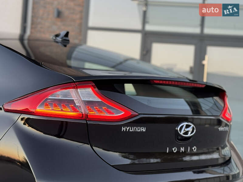 Хэтчбек Hyundai Ioniq 2018 в Тернополе