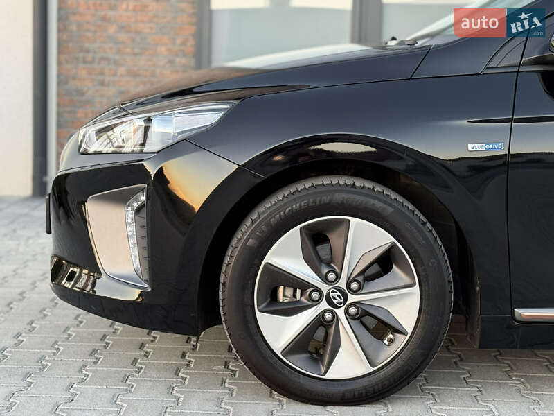 Хэтчбек Hyundai Ioniq 2018 в Тернополе