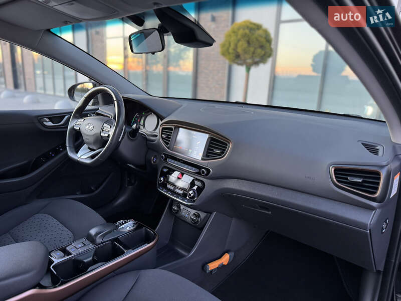 Хэтчбек Hyundai Ioniq 2018 в Тернополе