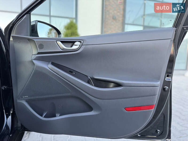 Хэтчбек Hyundai Ioniq 2018 в Тернополе