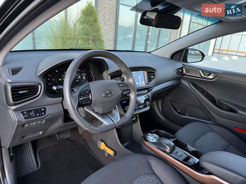 Хэтчбек Hyundai Ioniq 2018 в Тернополе