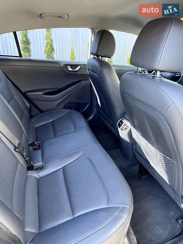 Хэтчбек Hyundai Ioniq 2016 в Тернополе