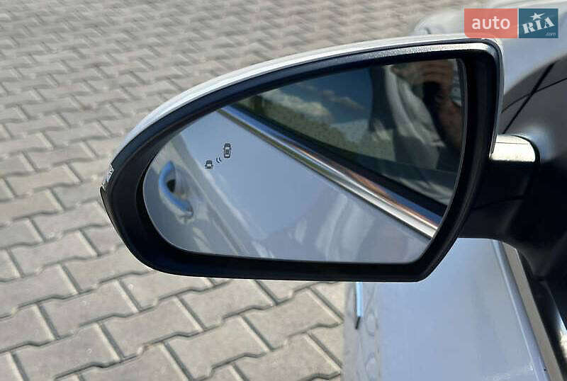 Лифтбек Hyundai Ioniq 2019 в Березовке фото 8 Лифтбек Hyundai Ioniq 2019 в Березовке