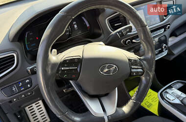 Хэтчбек Hyundai Ioniq 2018 в 