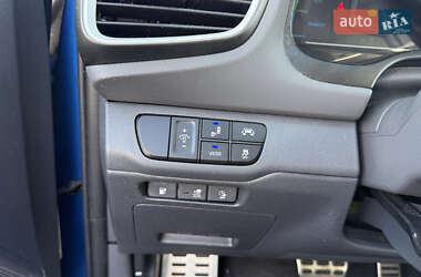 Хэтчбек Hyundai Ioniq 2018 в 