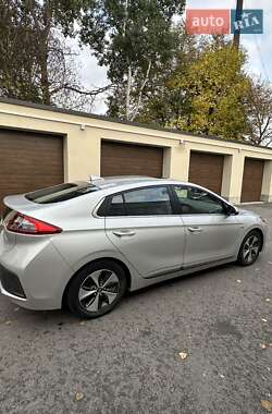 Хэтчбек Hyundai Ioniq 2017 в Виннице