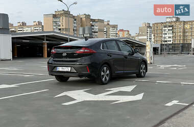 Хэтчбек Hyundai Ioniq 2018 в 