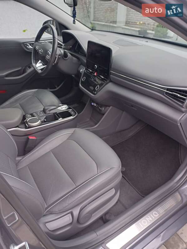 Лифтбек Hyundai Ioniq 2019 в Житомире