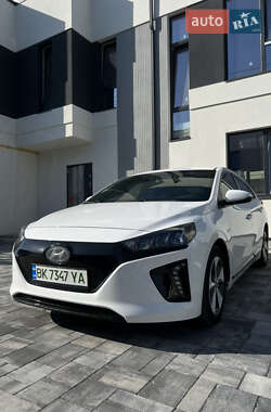 Хетчбек Hyundai Ioniq 2017 в Рівному