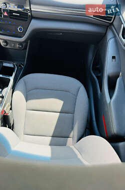 Лифтбек Hyundai Ioniq 2020 в 
