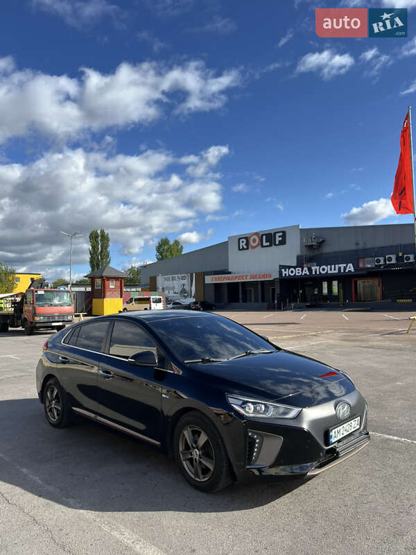 Хэтчбек Hyundai Ioniq 2016 в Житомире фото 5 Хэтчбек Hyundai Ioniq 2016 в Житомире