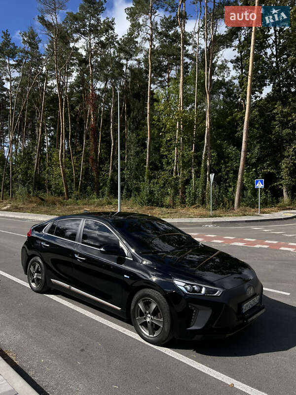 Хэтчбек Hyundai Ioniq 2016 в Житомире фото 14 Хэтчбек Hyundai Ioniq 2016 в Житомире