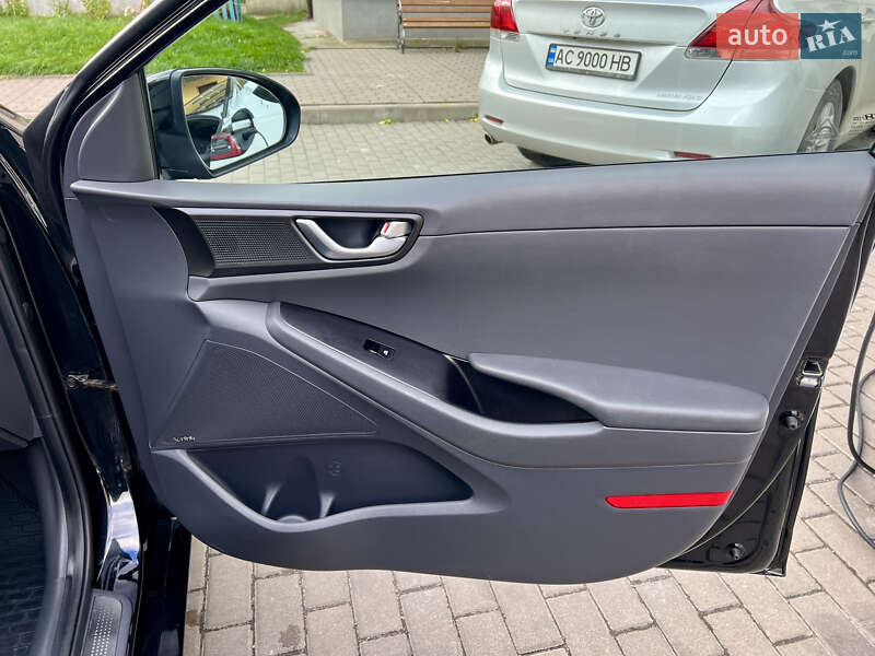 Хэтчбек Hyundai Ioniq 2019 в Луцке