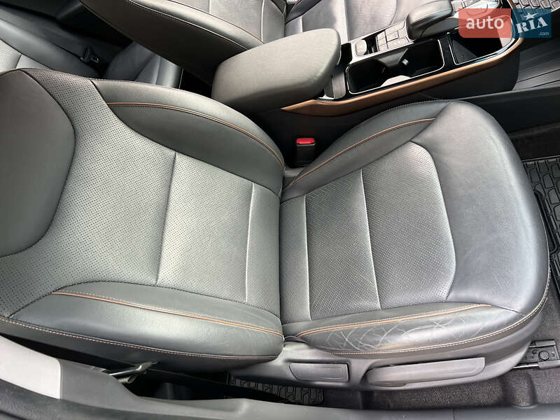 Хэтчбек Hyundai Ioniq 2019 в Луцке