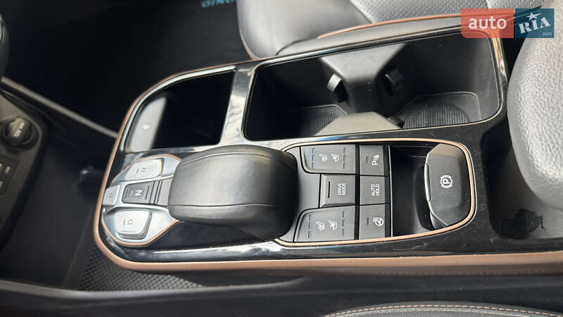 Хэтчбек Hyundai Ioniq 2018 в Запорожье фото 13 Хэтчбек Hyundai Ioniq 2018 в Запорожье