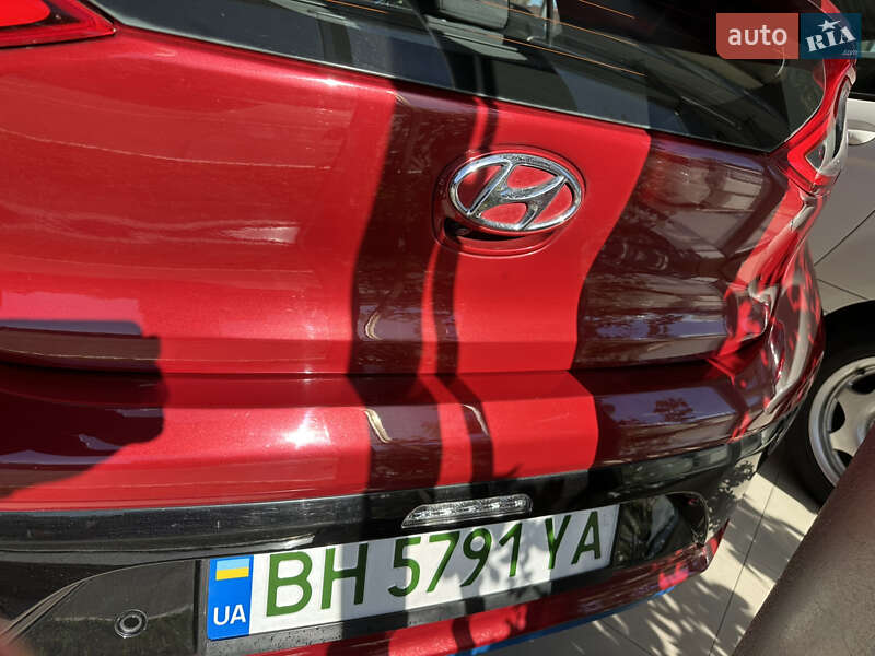 Лифтбек Hyundai Ioniq 2019 в Одессе фото 22 Лифтбек Hyundai Ioniq 2019 в Одессе