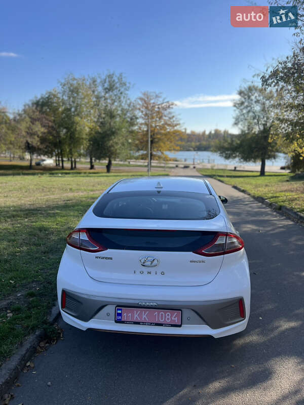 Хэтчбек Hyundai Ioniq 2017 в Кривом Роге