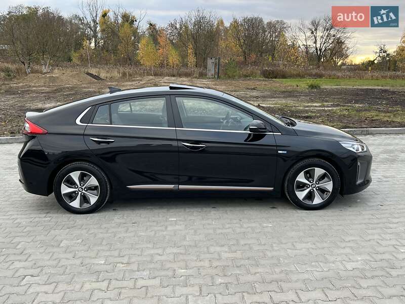 Хэтчбек Hyundai Ioniq 2017 в Ровно фото 7 Хэтчбек Hyundai Ioniq 2017 в Ровно