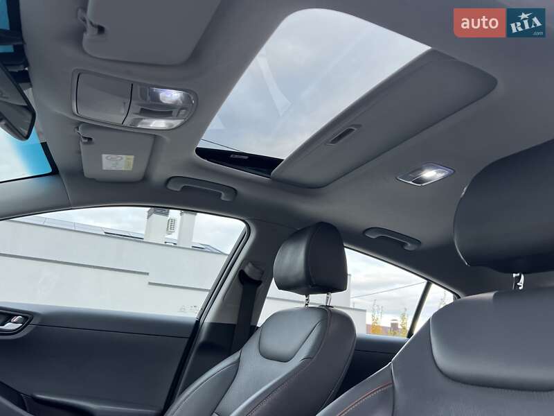 Хэтчбек Hyundai Ioniq 2017 в Ровно фото 32 Хэтчбек Hyundai Ioniq 2017 в Ровно