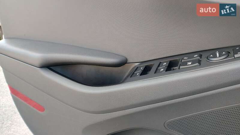 Хэтчбек Hyundai Ioniq 2016 в Умани