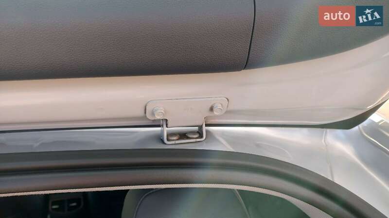 Хэтчбек Hyundai Ioniq 2016 в Умани