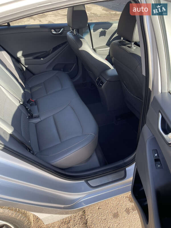Хэтчбек Hyundai Ioniq 2018 в Житомире